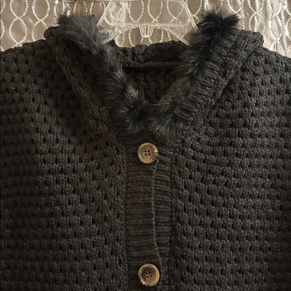 Fabulous Black Chunky Knit Hooded Poncho Sweater with Fur Trim & Button Closure - Picture 2 of 10